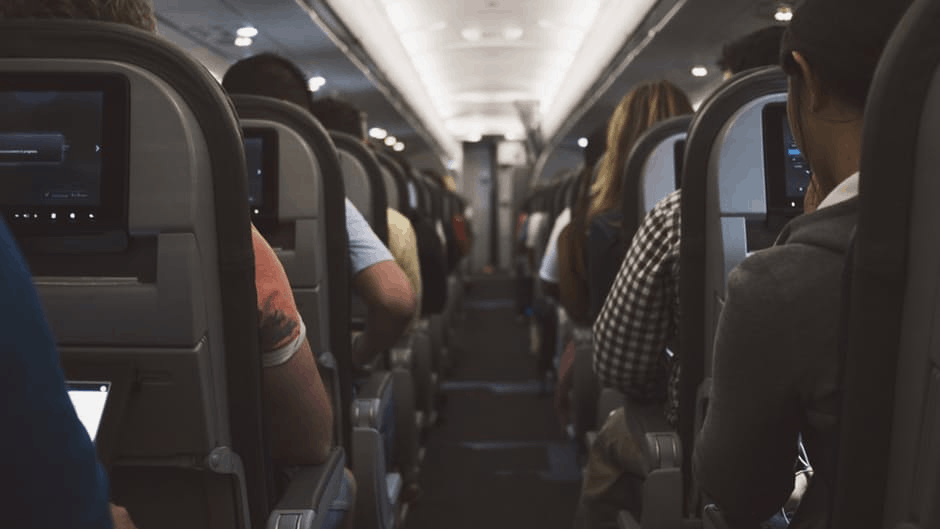 airline flight seats passengers overbooking