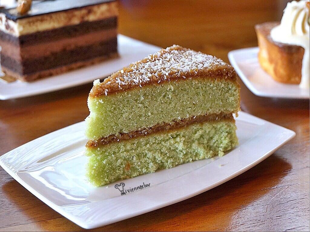 These Best Pandan Cake Places In Singapore Will Prove Why It Deserves 