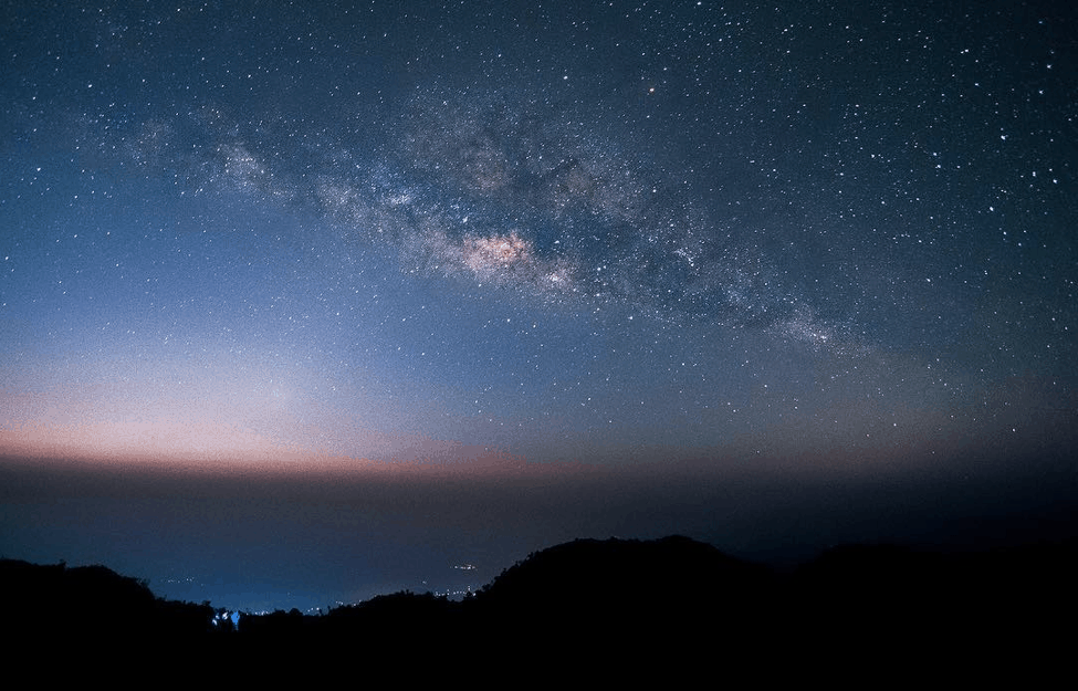 9 Surreal Spots In Southeast Asia To Go Stargazing And See The Milky Way